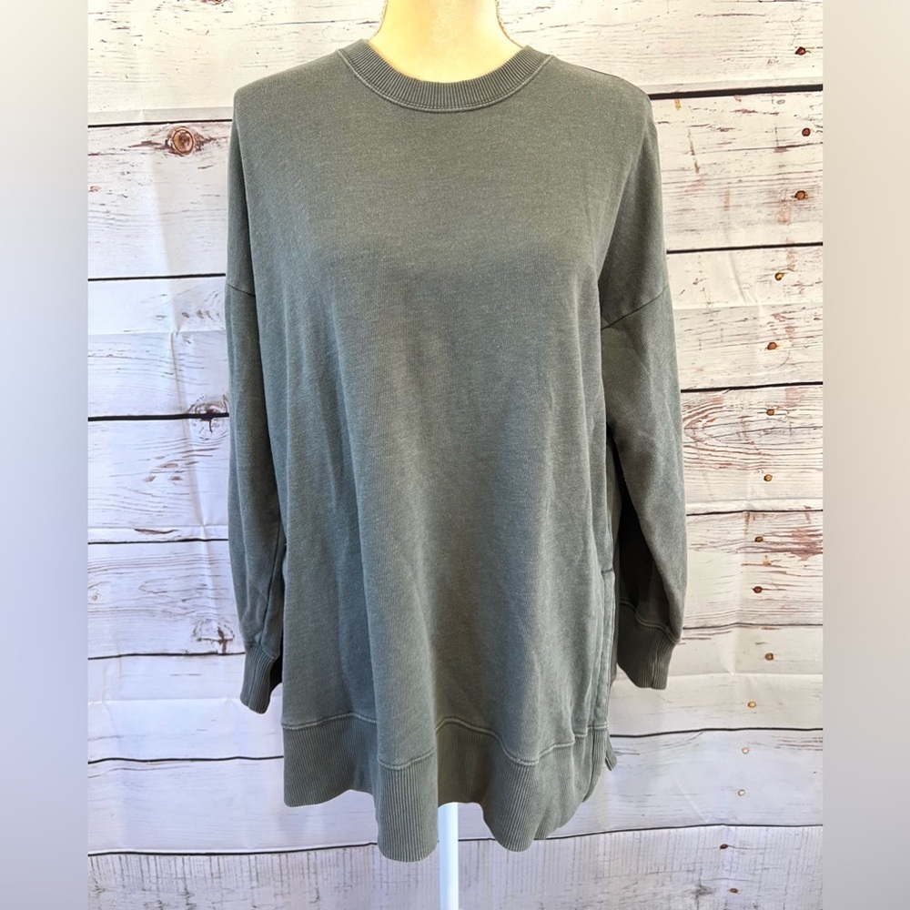 Aerie Woman’s Green Oversized Cotton Cozy Pullover Size Medium